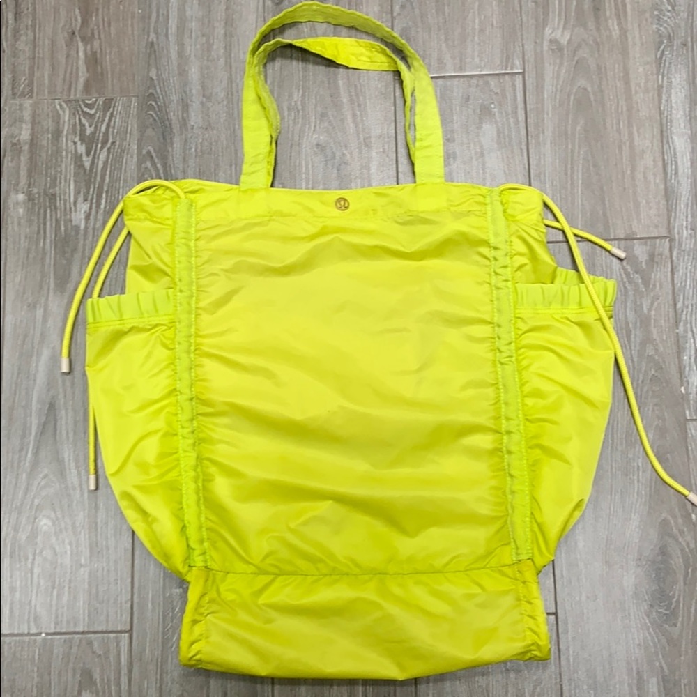 Lululemon yoga gym bag